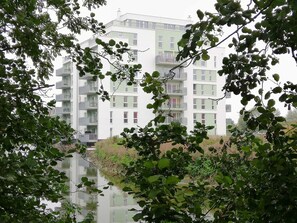 Unclassified image, 3 of 15, button