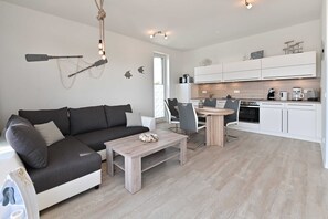 TV - Sea always works, Germany (Glowe auf Rügen)