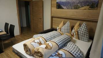 2 quartos, cofres nos quartos, Wi-Fi, roupa de cama