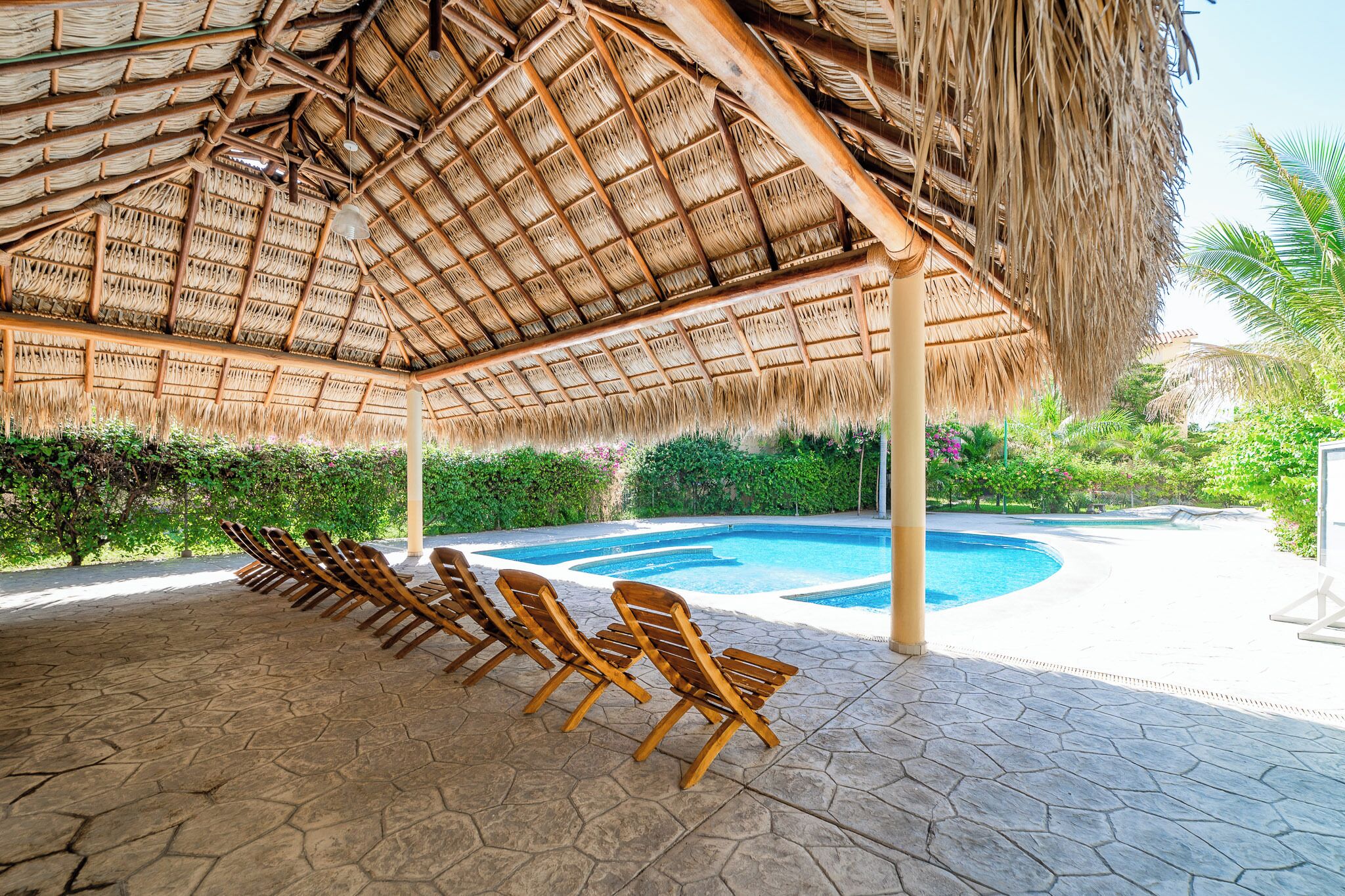 Two bedroom condo in the heart of town!