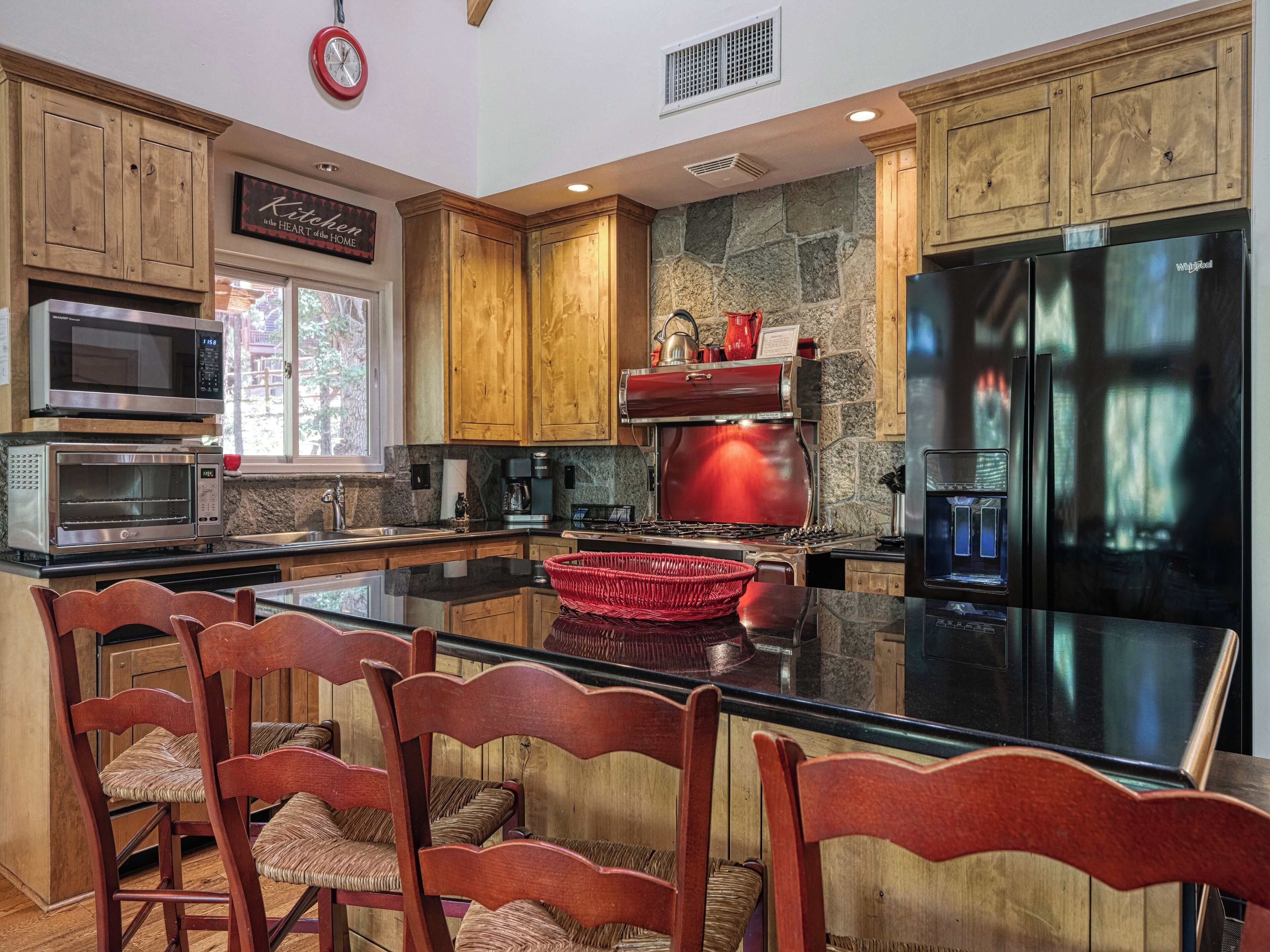 The Bent Oak Retreat in Pinetop Country Club w/Deck and Game Room!!!