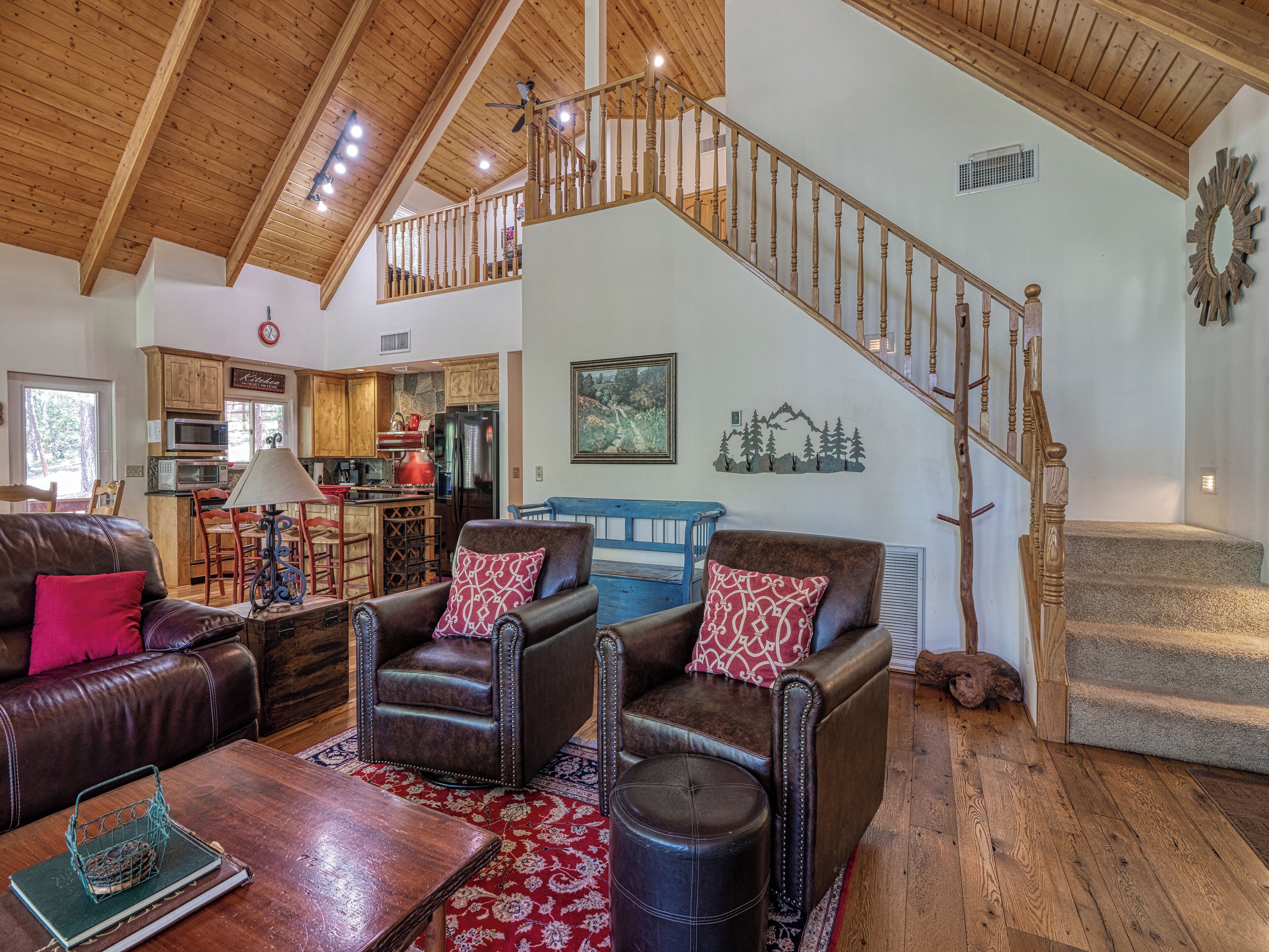 The Bent Oak Retreat in Pinetop Country Club w/Deck and Game Room!!!