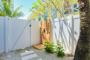 Property grounds - Luxury Beach Retreat:  Rooftop Views, Pool and Spa (Bradenton Beach)