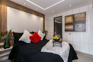1 bedroom, in-room safe, free WiFi - Luxury Single Room with Window (Medellín)