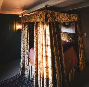Room, 1 Double Bed, Valley View | 1 bedroom, premium bedding, down comforters, memory foam beds