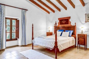 4 camere, Wi-Fi, lenzuola