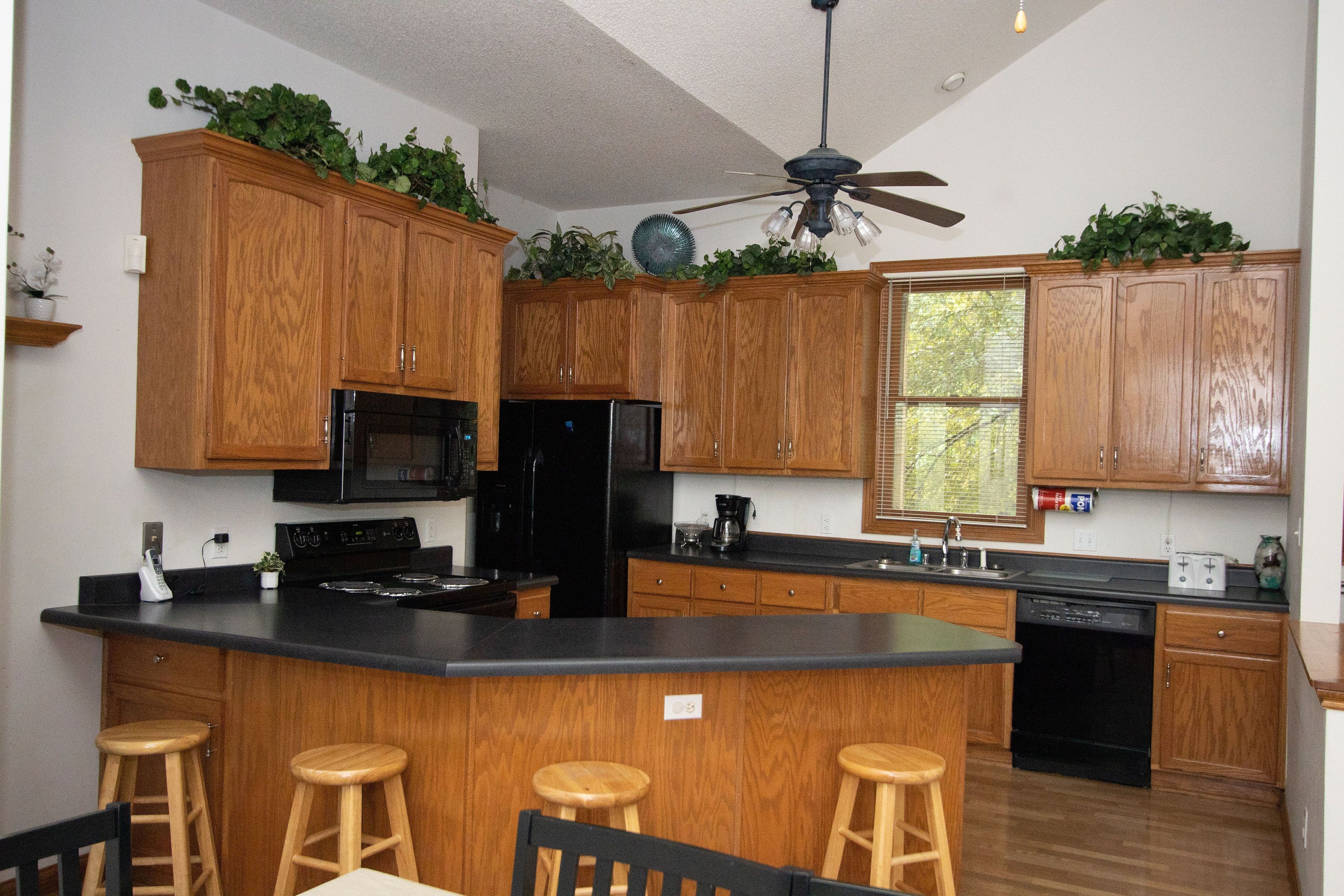 Lakeside Retreat 21R