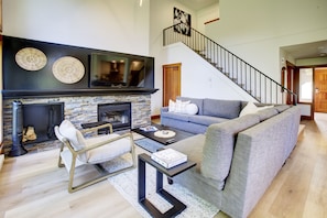 Smart TV, chimenea
