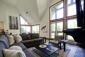 Smart TV, chimenea