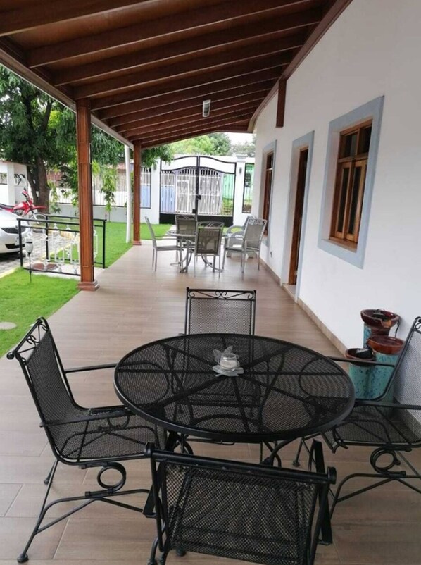 Daily local cuisine breakfast (USD 4 per person) - Hotel Casa Blanca (Managua)