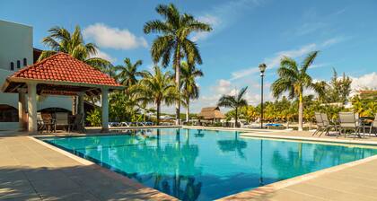 CASA REAL: Increíble casa sobre la laguna