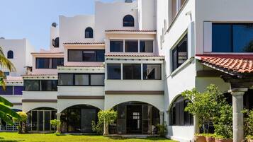 Bagian depan properti