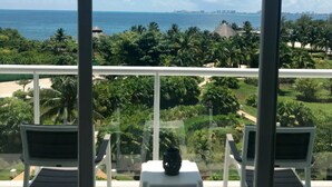 Unclassified image, 2 of 25, button - BRISA Beachfront Studio- Amazing Oceanview (Cancun)
