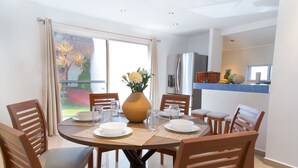 Villa | In-room dining - Delightful Lagoon front Villa at hotel zone (Cancun)