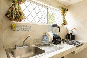 Apartment, 1 Bedroom | Private kitchen