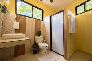 Apartment, 1 Bedroom | Bathroom