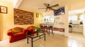 Apartment, 1 Bedroom | Living area - Acogedor apartamento cerca de Altabrisa (Mérida)