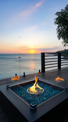 Sunset Reef St.Kitts