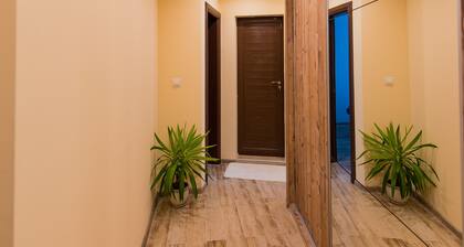 За нас е удоволствие да Ви представим нов луксозен апартамент.