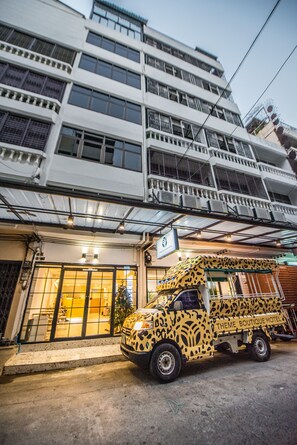 Theme Boutique Hotel, Bangkok: Hotel Reviews, Rooms & Prices | Hotels.com