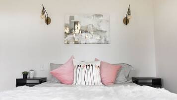 2 slaapkamers, een strijkplank/strijkijzer, gratis wifi, beddengoed