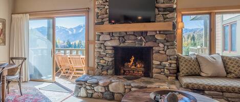 TV, fireplace, Netflix, streaming services