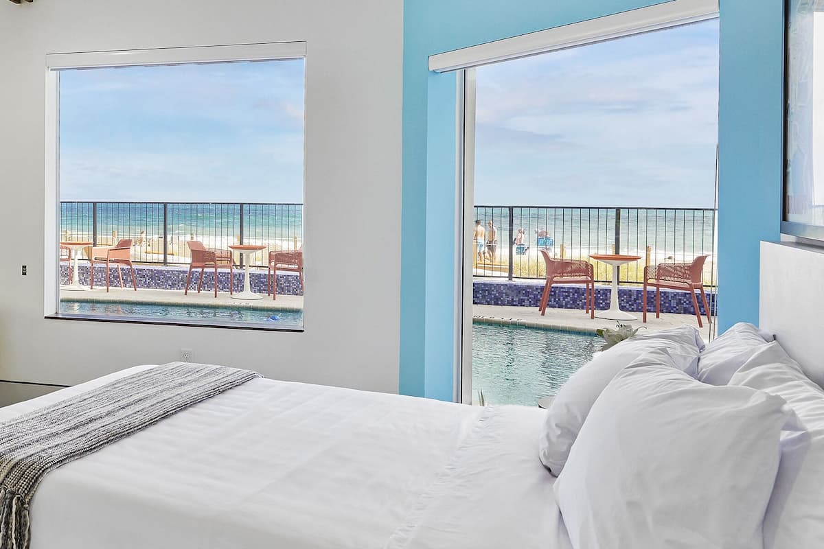 Key Suite | 1 bedroom, in-room safe, iron/ironing board, free WiFi