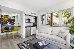 Suite presidencial | Cuina bàsica privada | Cafetera i tetera 
