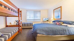 3 chambres, fer et planche à repasser, accès au Wi-Fi (inclus)