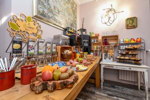 Breakfast buffet - B&B Villa Giulia (Toscolano Maderno)