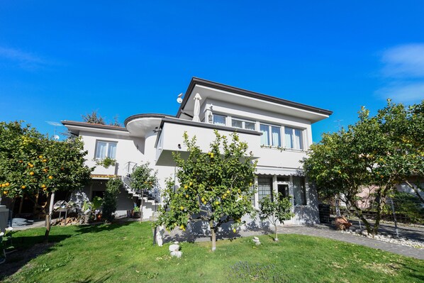 Exterior - B&B Villa Giulia (Toscolano Maderno)