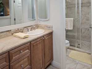 House | Bathroom