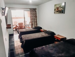 Minibar, individually furnished, blackout curtains, free WiFi - Tia Hotel (Salto)