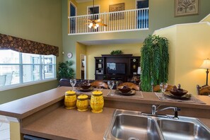 House | Private kitchen - 8009 Acadia Estates Court (Kissimmee)