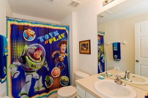 Apartment | Bathroom