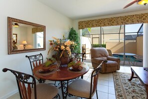 Apartment | Living room