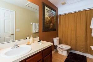 Bathroom - 8021 Acadia Estates Court (Kissimmee)