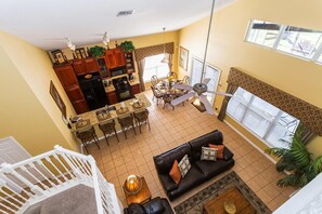 House | Living room | LCD TV, DVD player - 8021 Acadia Estates Court (Kissimmee)