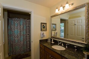 Condo | Baño
