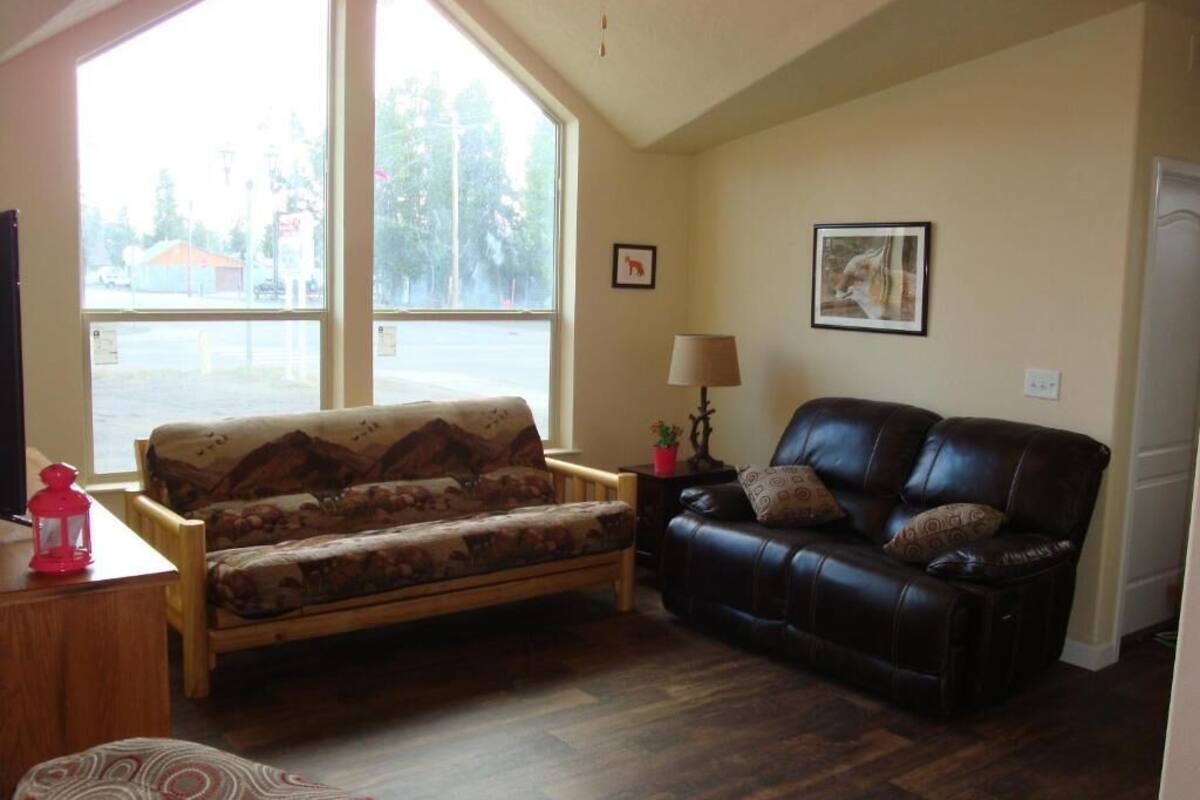 Deluxe Cabin | Living room