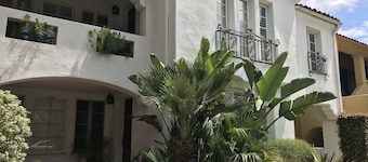 Guest house, Historical Area, Close to Beverly Hills, and Studios