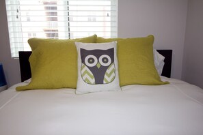 2 bedrooms, desk, iron/ironing board, travel cot