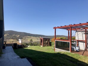 Property grounds - Velika's Way (Humevale)