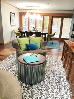 Smart TV, table tennis, books