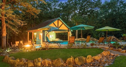 Holly Lake Ranch*Pvt Pool.*HotTub*Sleeps 15