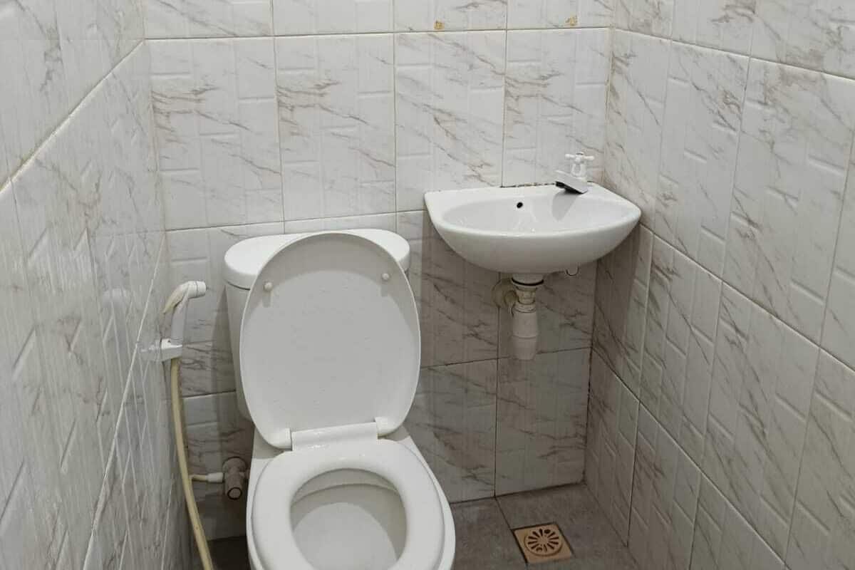 Deluxe Double Room | Bathroom | Shower, bidet, towels