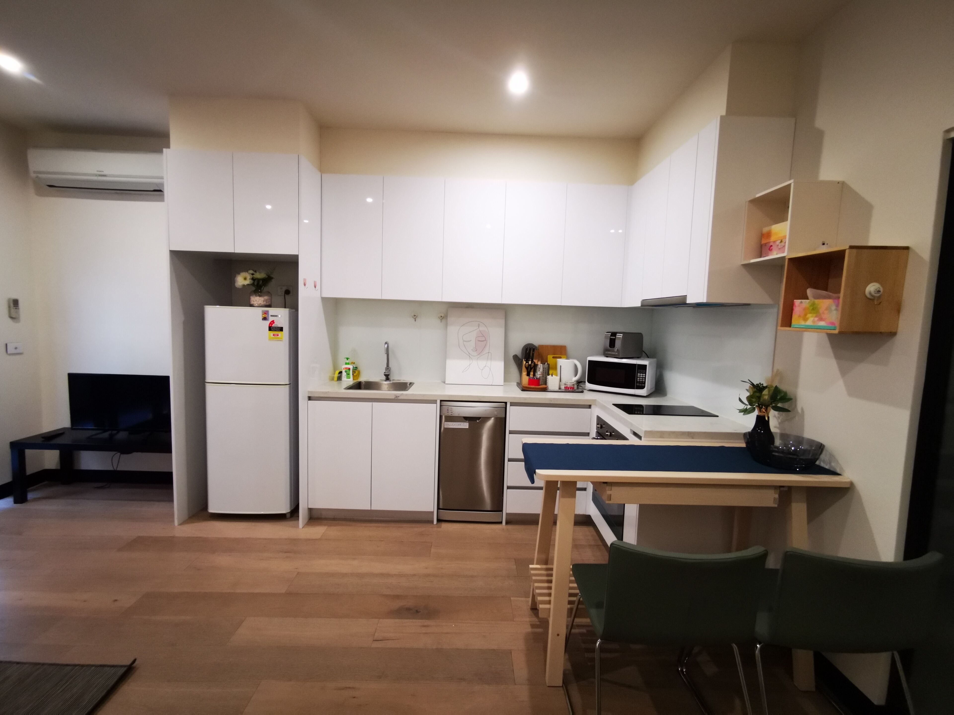 NEW YORK STYLE APARTMENT