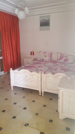 Iron/ironing board, travel cot - LUXURY FURNISHED APARTMENT FOR RENT IN TUNISIA WITH SUPERB TERRACE   (Sayada)
