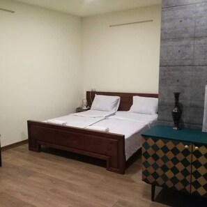 2 Schlafzimmer, Bügeleisen/Bügelbrett, WLAN