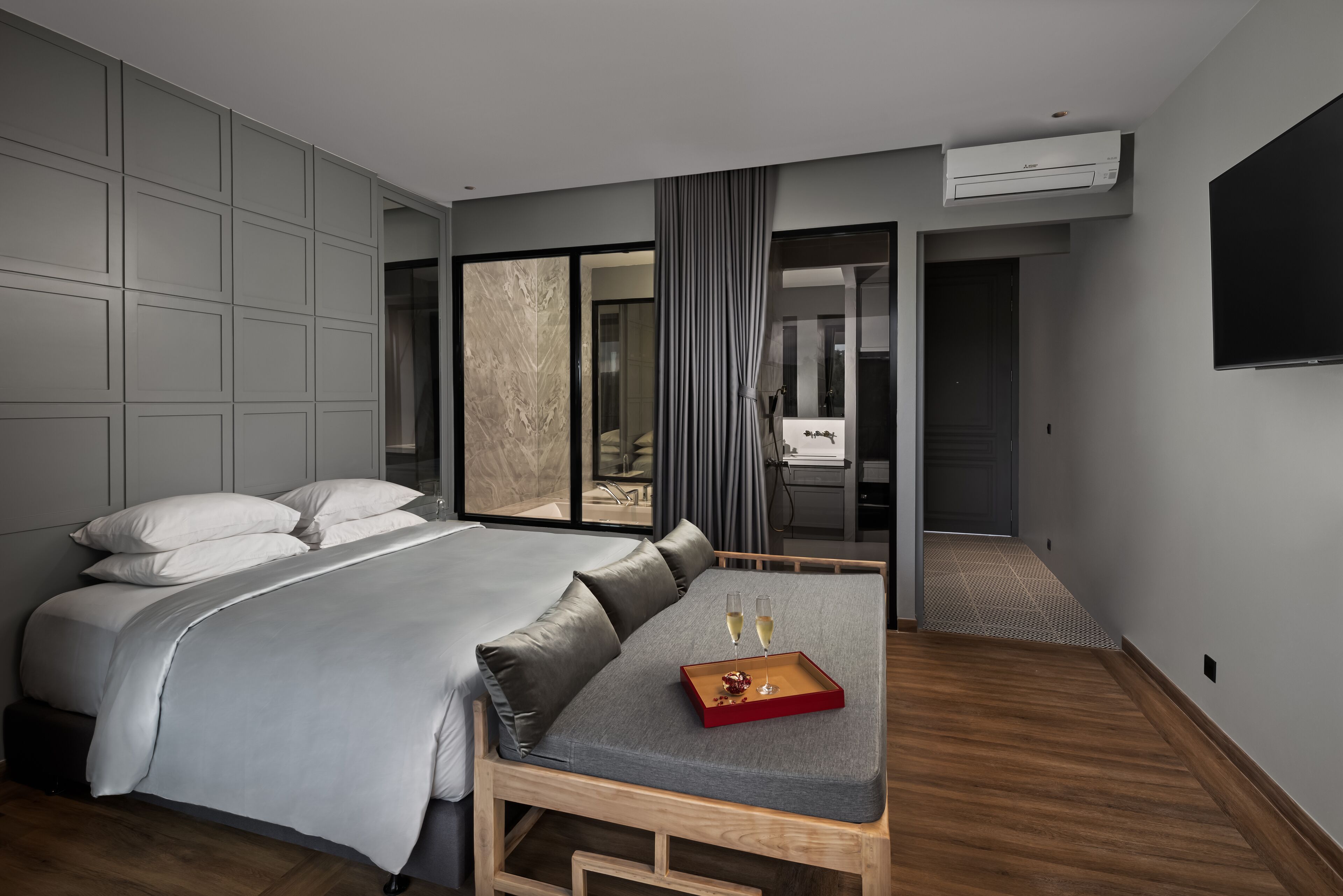 Deluxe Room (Mountain View) | 書桌、遮光布/窗簾、隔音、免費無線上網